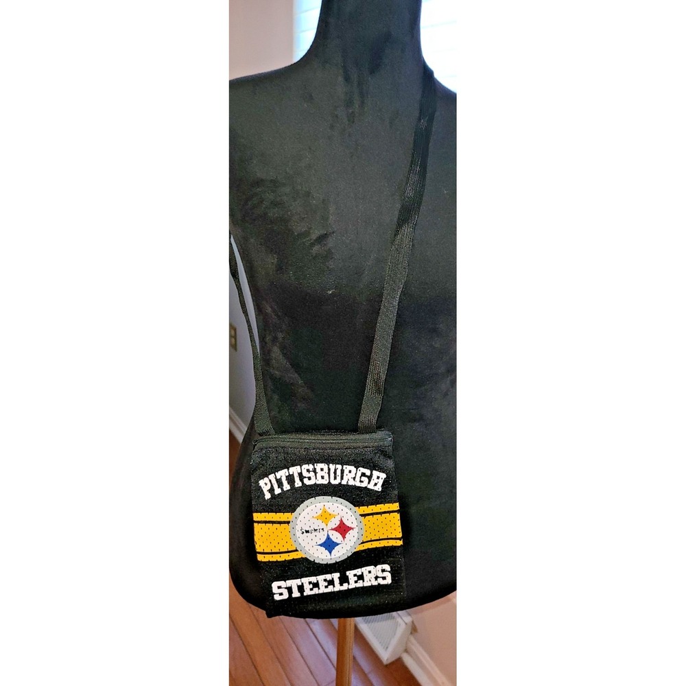 NFL Official Pittsburgh Steelers 8" x 6" Cross Body Game Day Pouch NFL Zipper